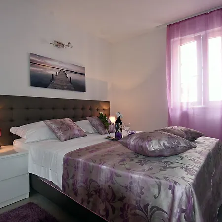 Apartament Kuzma And *