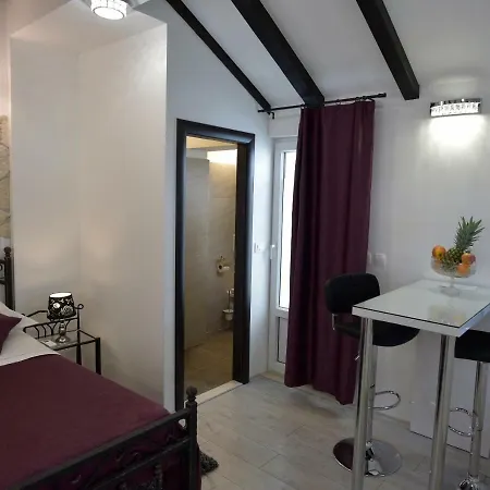 Apartament Kuzma And *