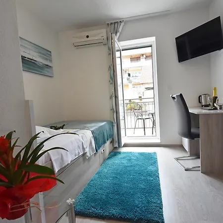 Kuzma And Apartment