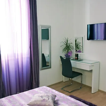 Kuzma And Apartamento
